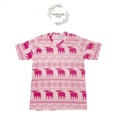 เสื้อส้มคอวี สีพื้นครีมควายชมพูเเขนสั้น ลายควายวิถีไทย