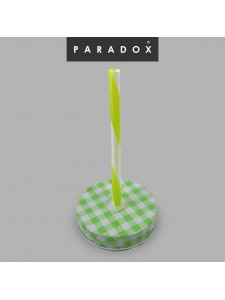 Tin lid and straw, white and Green color